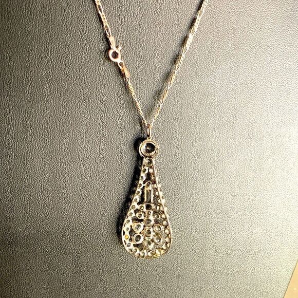 Gorgeous Vintage Oval Shining Rhinestone pendant Necklace, in Silver, Stamped - Picture 4 of 4